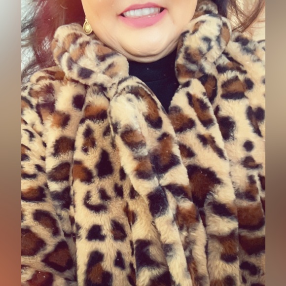 LOVE TREE NEW WITH TAG  cozy and warm  jacket leopard Size small - Picture 3 of 10